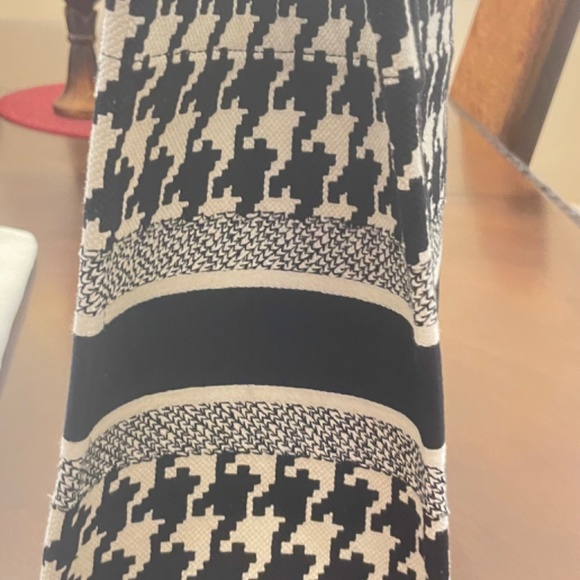 CHRISTIAN DIOR Canvas Macro Houndstooth Embroidered Medium Book Tote Black White - Picture 6 of 7